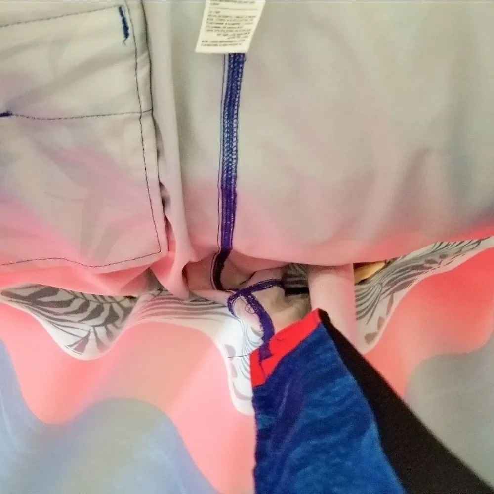Old Navy California swim trunks no lining